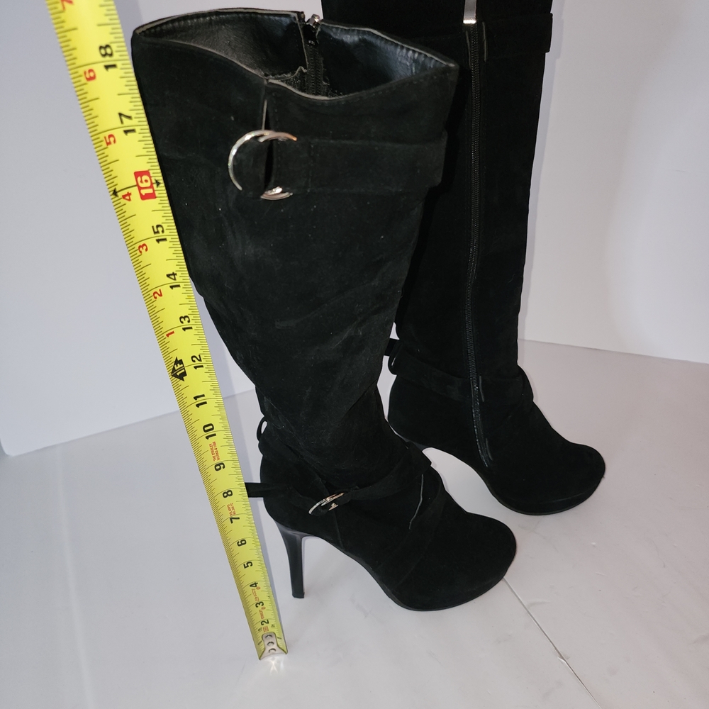 Chic Black Suede Heeled Boots